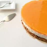 Oranje boven! Vanille-speculaastaart met mango