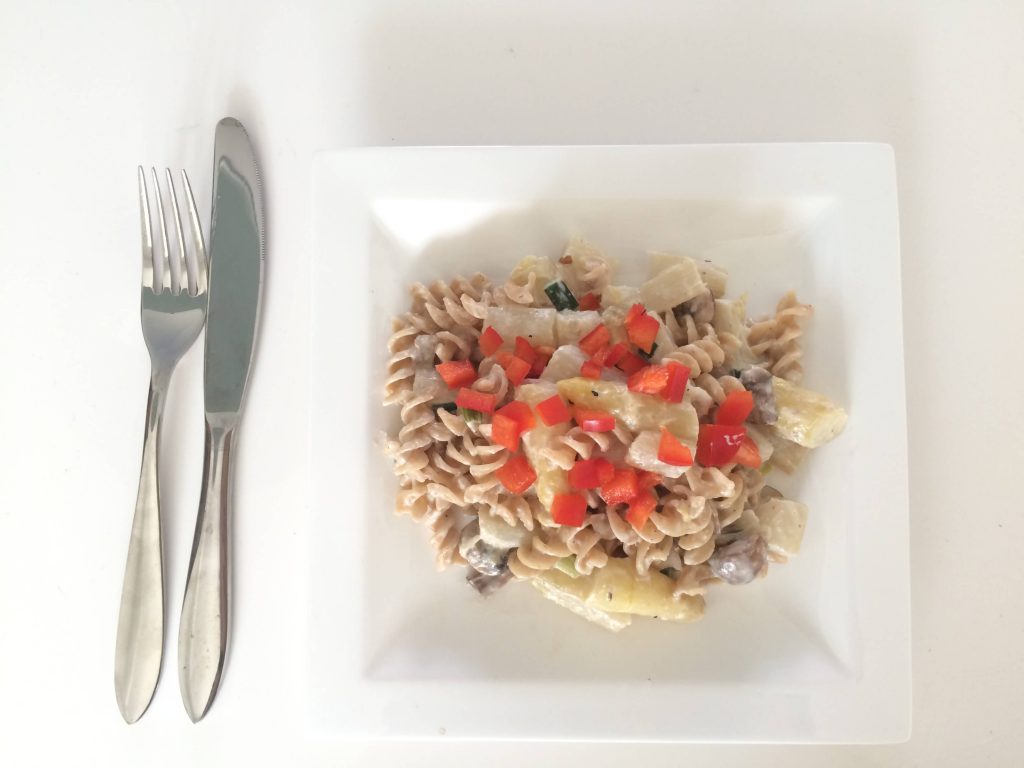 vegetarische pasta met asperges en champignons