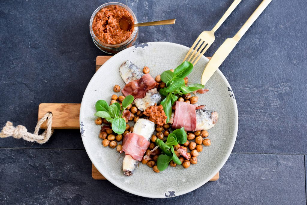 kikkererwten salade met sardines