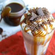 Tony’s Chocolonely karamel zeezout milkshake
