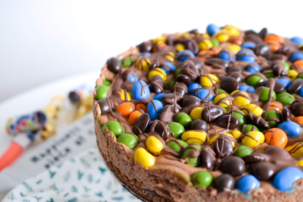 chocolademoussetaart met M&M's