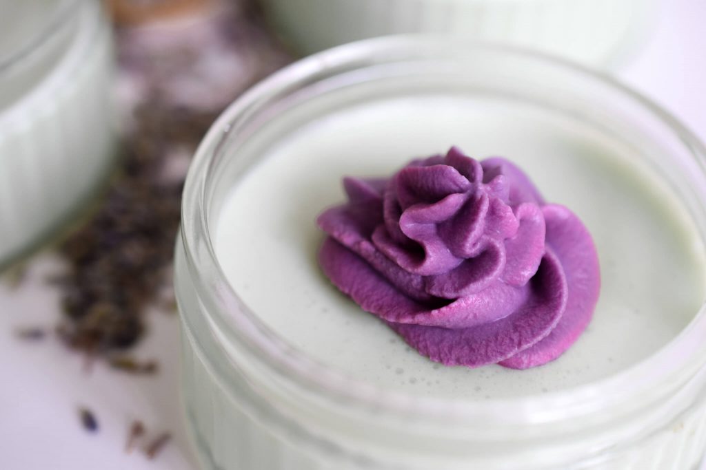 panna cotta met lavendel en witte chocolade