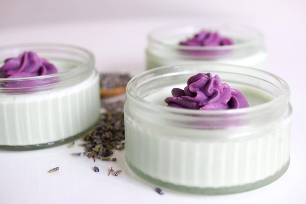 panna cotta met lavendel en witte chocolade